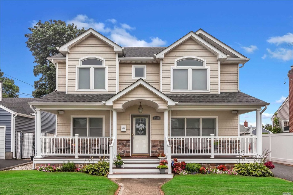 1914 Russell St, Bellmore, NY 11710 - photo 1