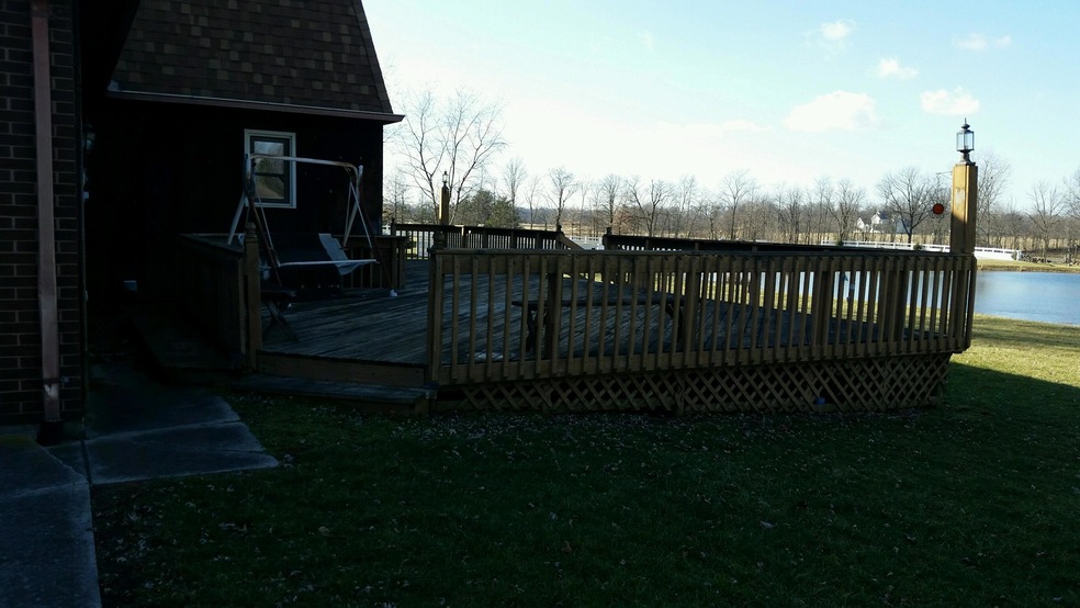 3749 Creek Creek pond