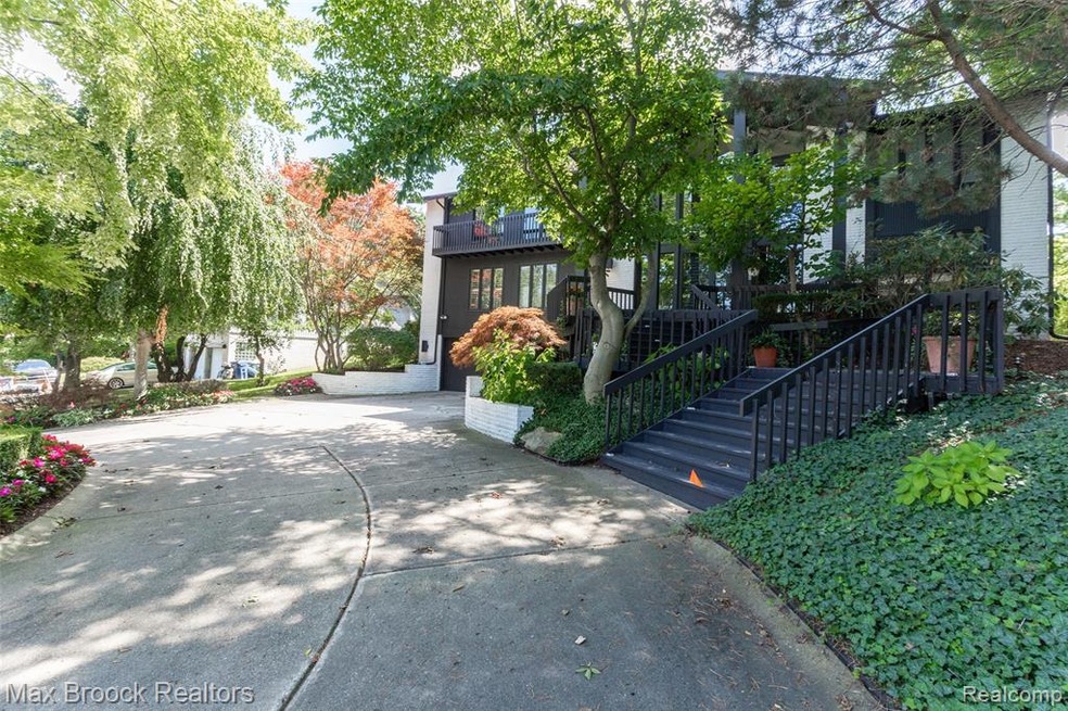 Welcome to 4784 Tyndale Court