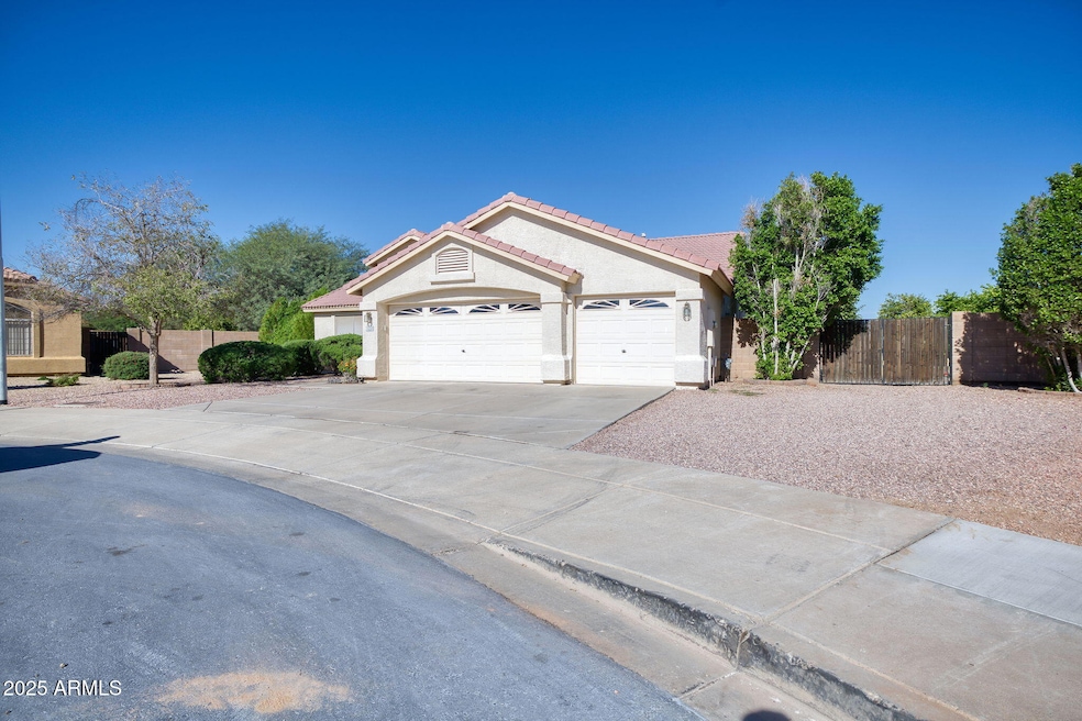 Under Contract $399,999