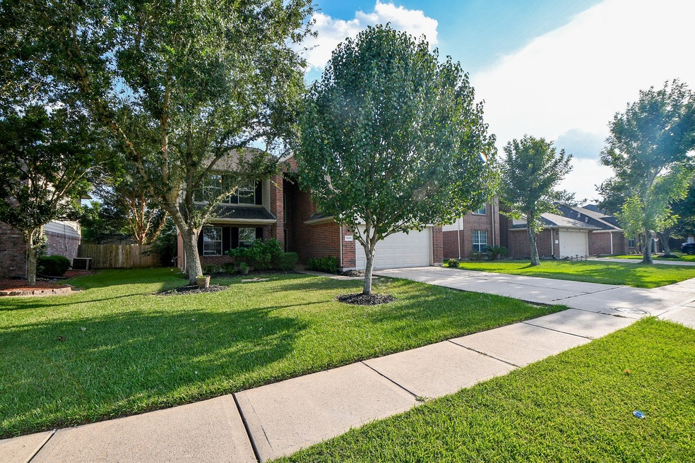 5206 Balmorhea Dr, Pearland, TX 77584 - photo 1