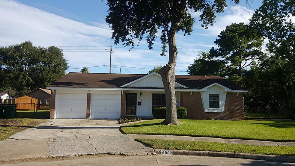 6002 Pebble Ln, Houston, TX 77087 - photo 1