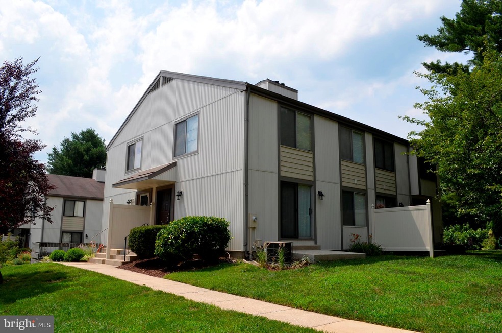 81 Dendron Ct, Parkville, MD 21234 - photo 1