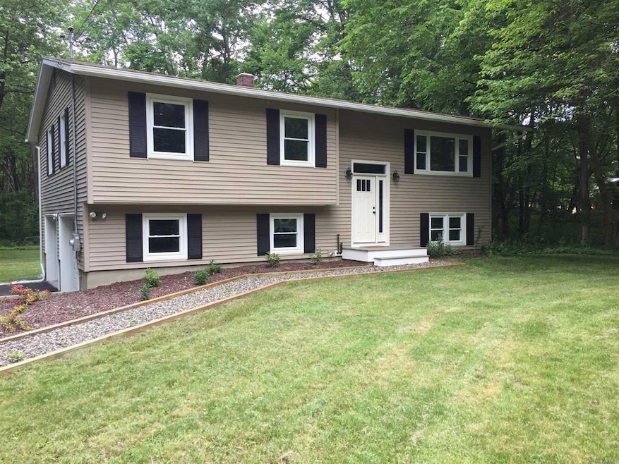 23 Cedar Ln, Rhinebeck, NY 12572 - photo 1