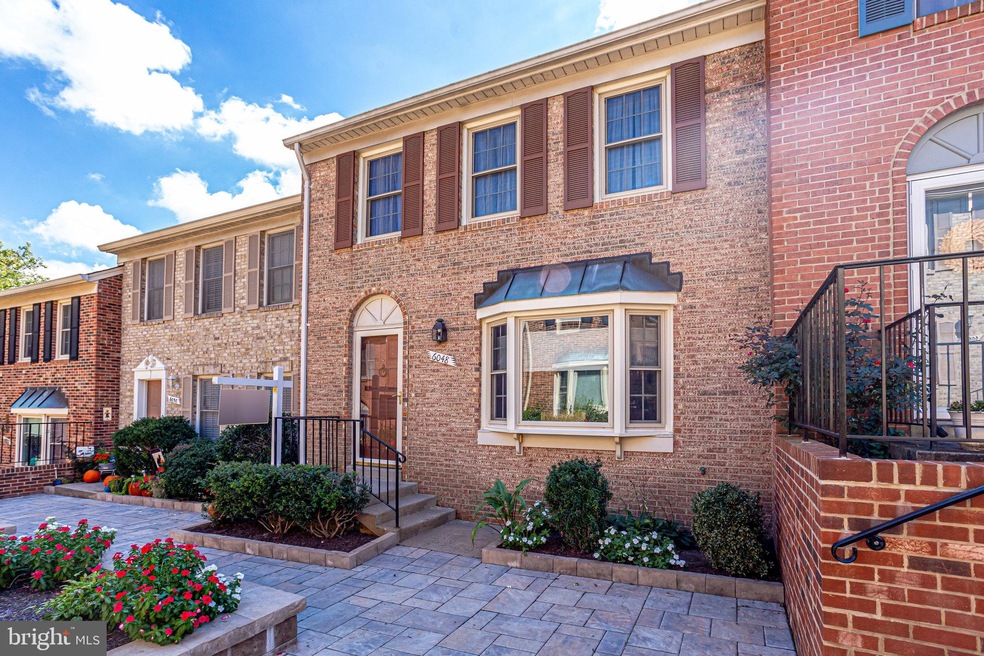 6048 Morgan Ct, Alexandria, VA 22312 - photo 1
