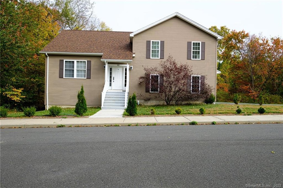 90 Society Hill, Waterbury, CT 06704 - photo 1