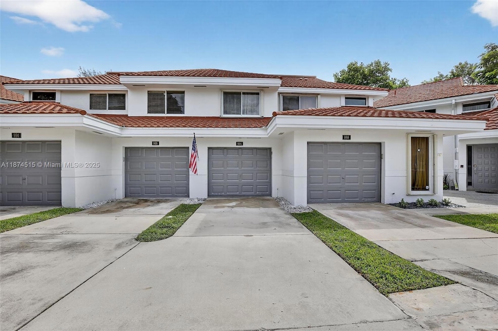 984 NW 93rd Ave unit 18B, Plantation, FL 33324 - photo 1