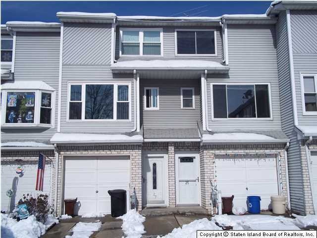 25 Vogel Loop, Staten Island, NY 10314 - photo 1