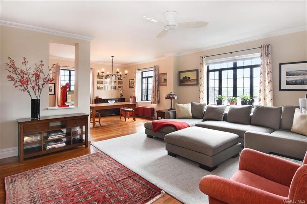 45 Pondfield Rd W unit 5C, Bronxville, NY 10708 - photo 1