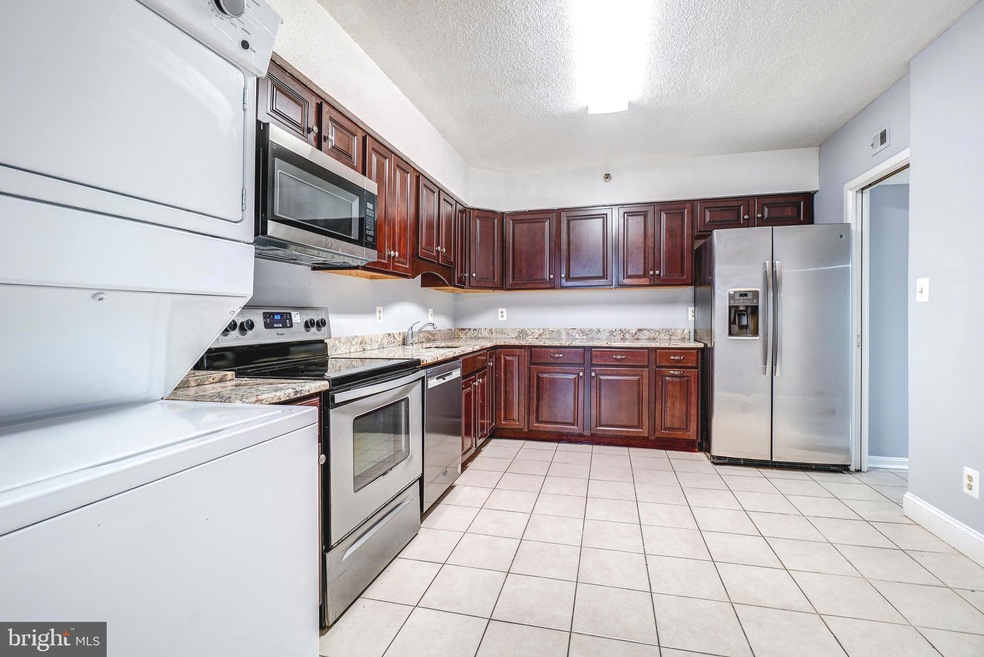 Skyline House unit 306W, Baileys Crossroads, VA 22041 - photo 1