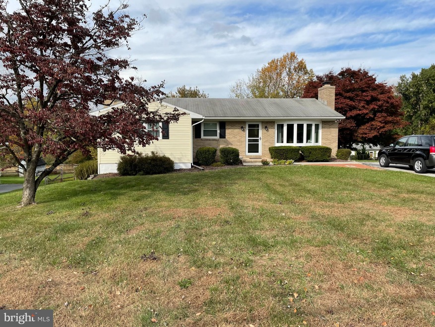 5812 Oklahoma Rd, Sykesville, MD 21784 - photo 1