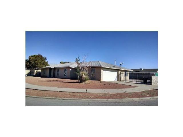 363 Brill Cir, Horizon City, TX 79928 - photo 1