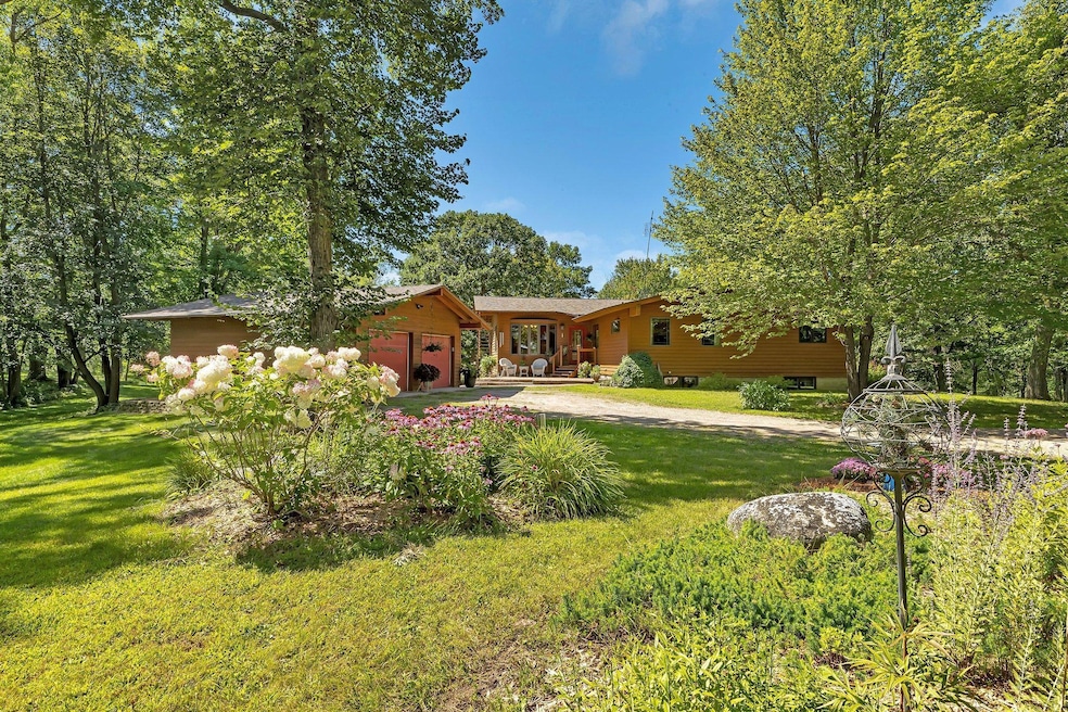 28542 Held Ct, Cold Spring, MN 56320 - photo 1