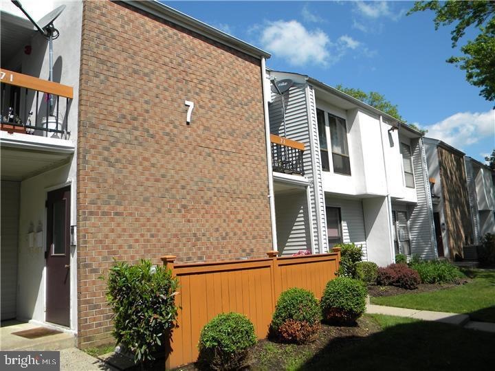 7 J Dennison Dr unit J, East Windsor, NJ 08520 - photo 1
