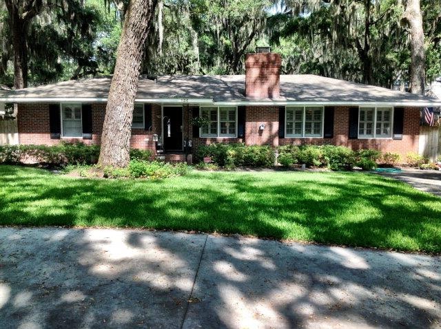 320 Broadway St, Saint Simons Island, GA 31522 - photo 1