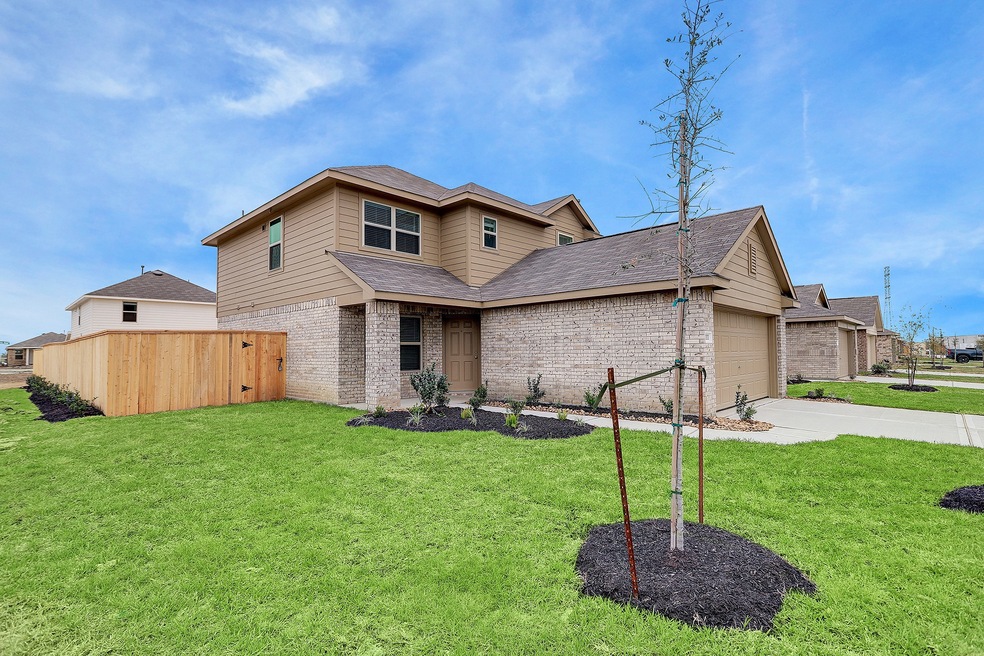 4111 Holland View Ln, Baytown, TX 77521 - photo 1