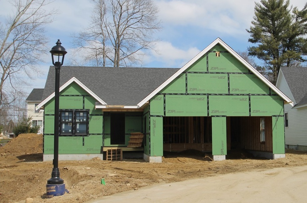 220 Center St, Pembroke, MA 02359 - photo 1