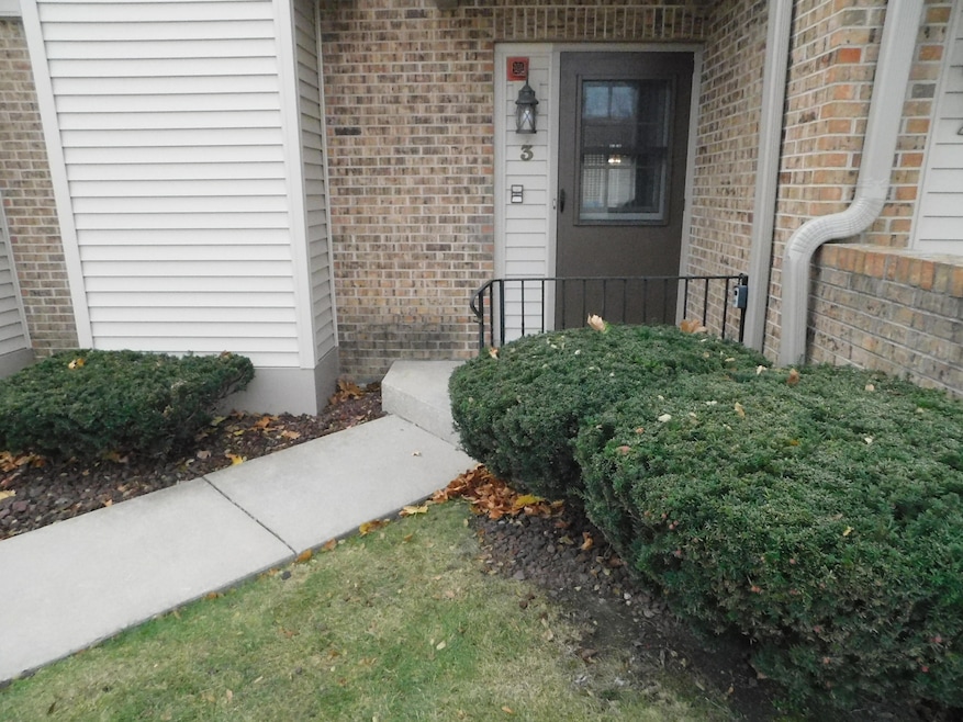 5624 Cambridge Ln unit 3, Mount Pleasant, WI 53406 - photo 1