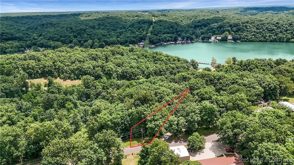 1/2 acre of unrestricted land