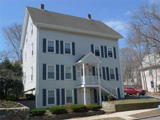 120 Vernon St unit 1A, Wakefield, MA 01880 - photo 1