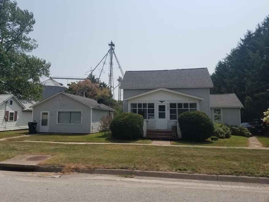 320 W 3rd