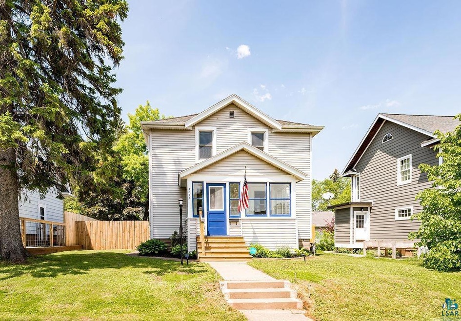 5217 Tioga St, Duluth, MN 55804 - photo 1