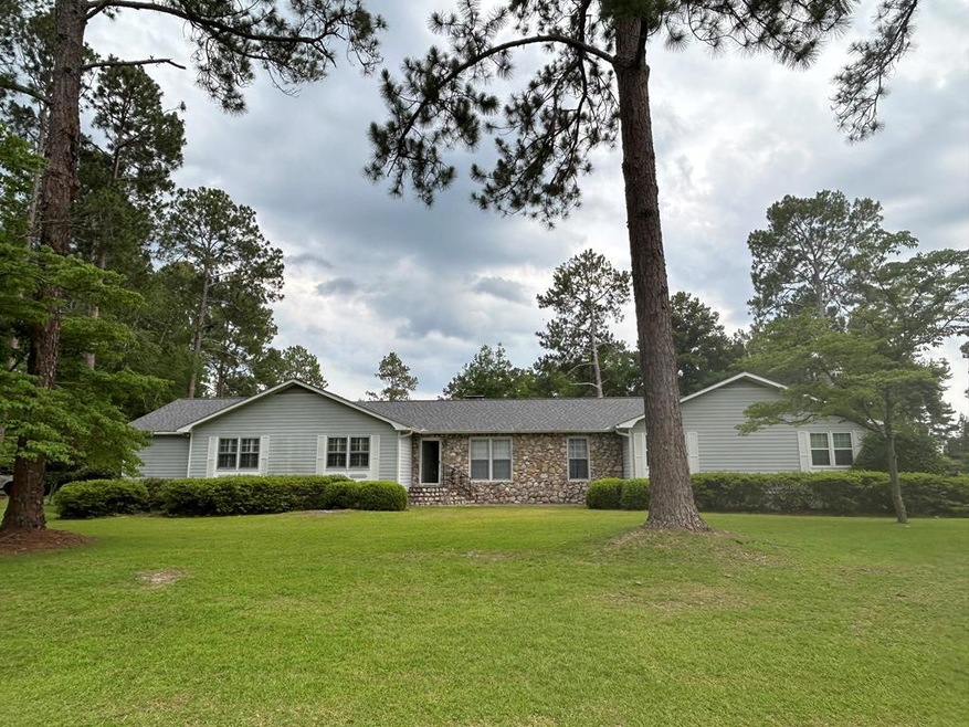 1712 Sarah Dr, Tifton, GA 31793 - photo 1