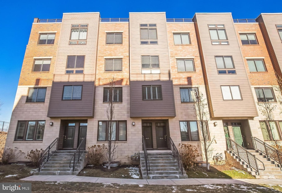 917 Lakeview Ct unit 36 LOWER, King of Prussia, PA 19406 - photo 1