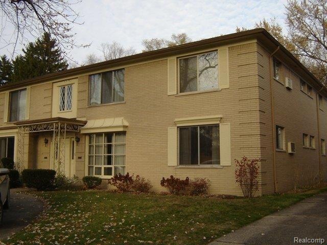 908 Harcourt front.JPG