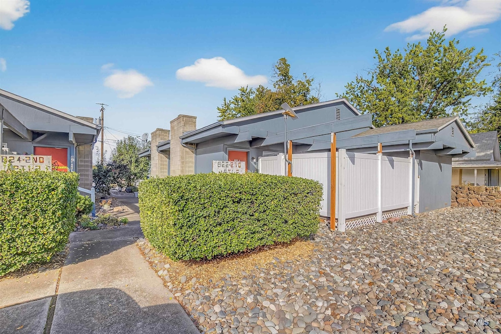 For Sale $695,000 • Co-Listing Agent