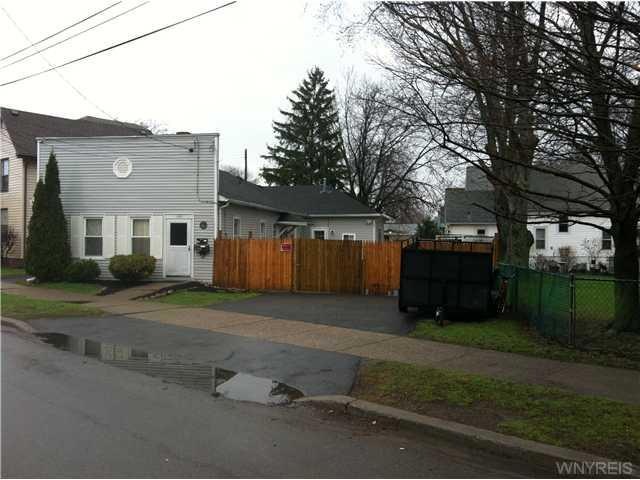 1029 Oliver St, North Tonawanda, NY 14120 - photo 1
