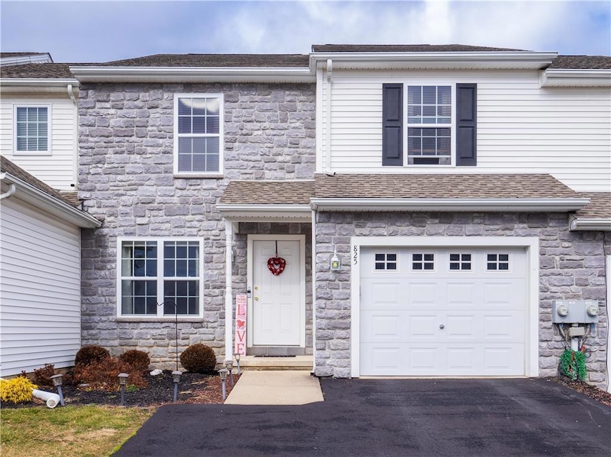 825 N Fork Dr, Easton, PA 18040 - photo 1