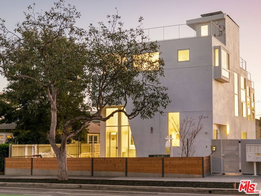 For Sale $11,600,000 • Co-Listing Agent