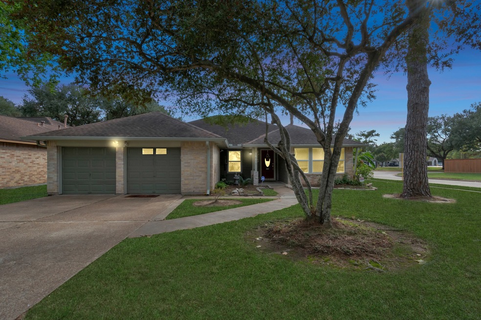 15411 Meadow Village Dr, Houston, TX 77095 - photo 1