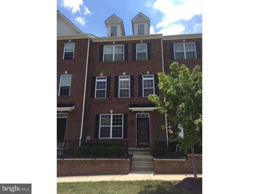 321 Lenape Way, Claymont, DE 19703 - photo 1