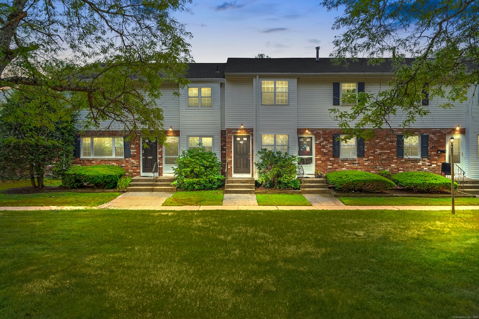 5 Bradley Cir unit F5, Enfield, CT 06082 - photo 1