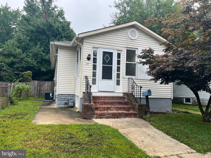 19 Holly Rd, Lindenwold, NJ 08021 - photo 1