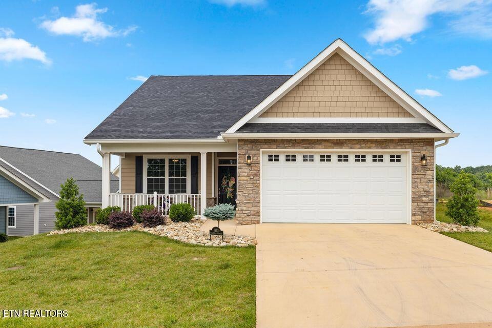 1338 Graingers Crossing Front