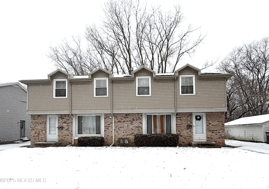834 Gribbin Ln, Toledo, OH 43612 - photo 1
