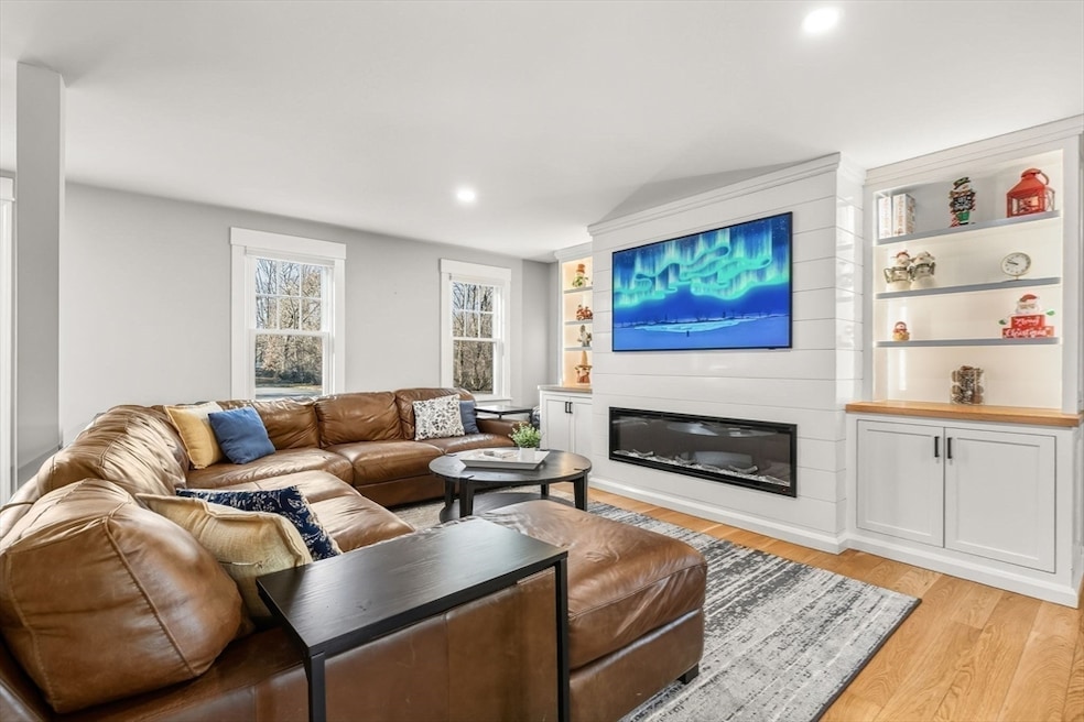 10 Mockingbird Hill, Bridgewater, MA 02324 - photo 1