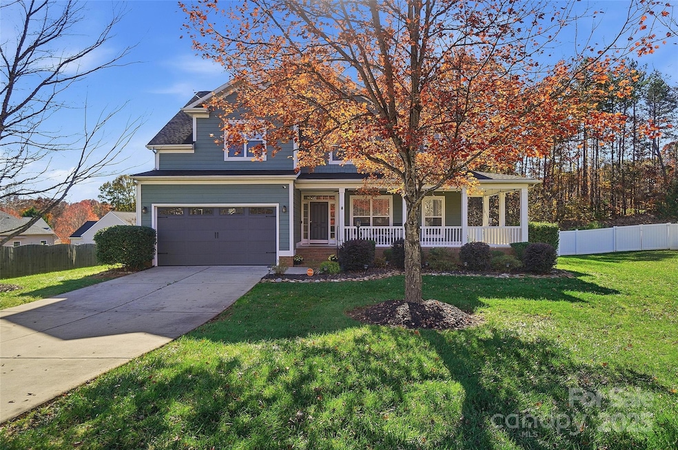 613 Adams Ridge Dr, Fort Mill, SC 29715 - photo 1