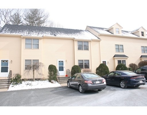 59 Pinecrest Village unit 59, Hopkinton, MA 01748 - photo 1
