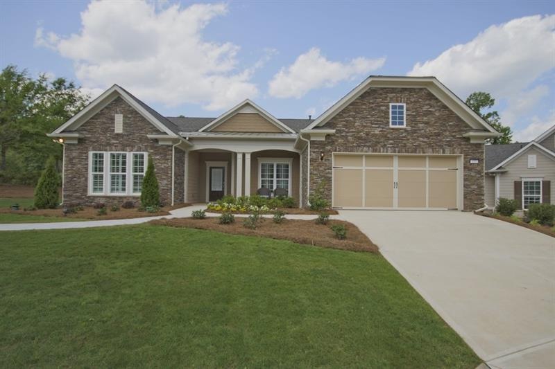 304 Burberry Ct, Griffin, GA 30223 - photo 1