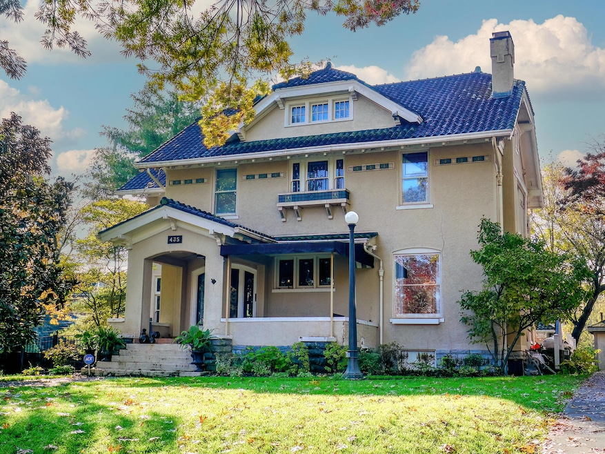 For Sale $690,000 • Co-Listing Agent