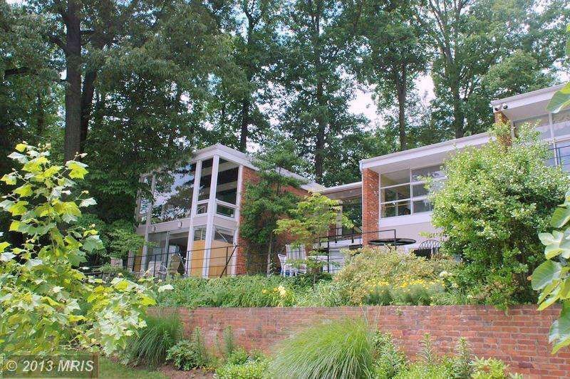 3535 Half Moon Cir, Falls Church, VA 22044 - photo 1