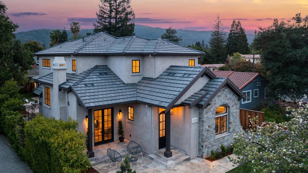 Sold $4,000,000 • Co-Listing Agent