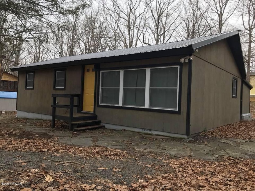 122 Penn Ct, Dingmans Ferry, PA 18328 - photo 1