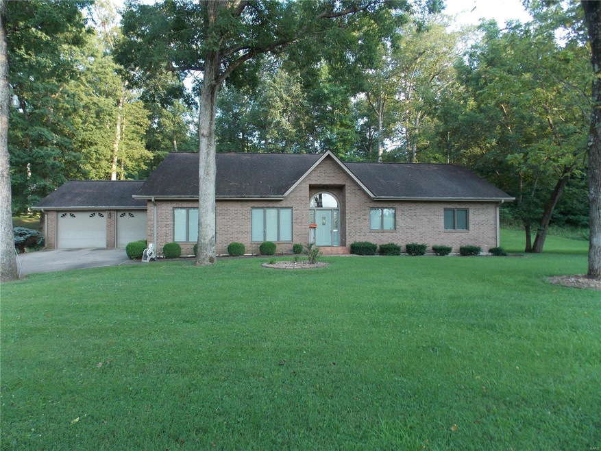 1025 Mars Ln, Poplar Bluff, MO 63901 - photo 1