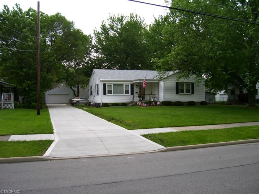 62 Orchard Street, Oberlin.  Mid-Century Ranch Hom