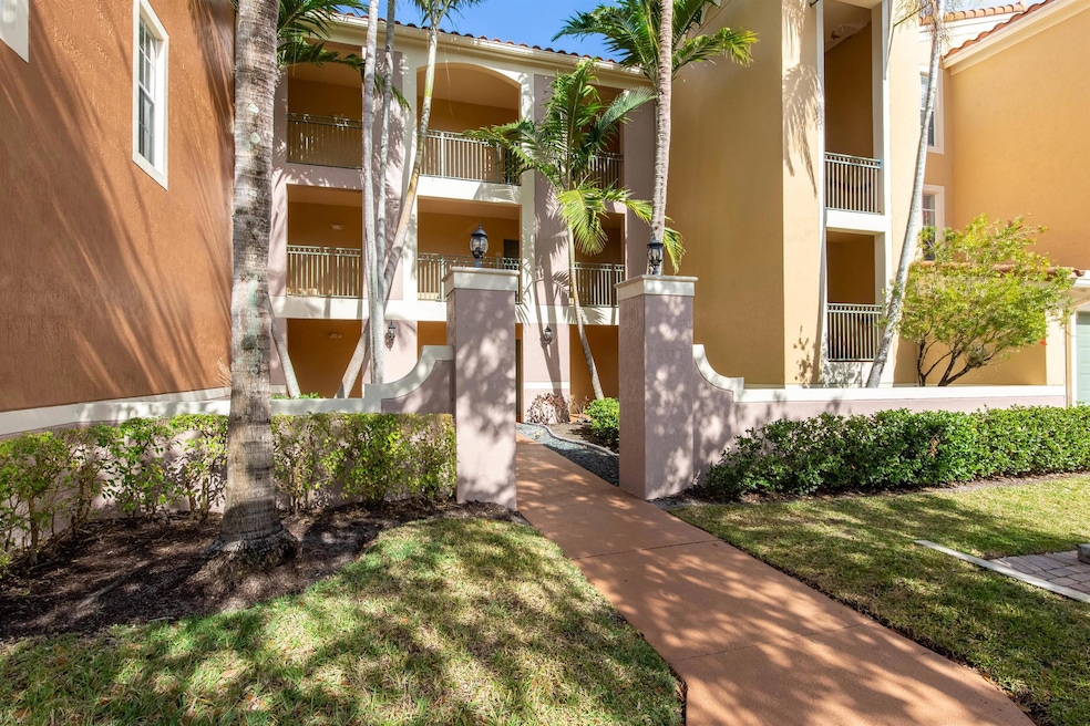 11790 Saint Andrews Place unit 208, Wellington, FL 33414 - photo 1